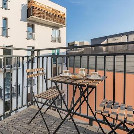 Modern Riverside Apartment With Free Parking Space 슈체친 외부 사진